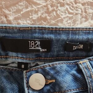 1822 Denim Women's Classic Blue Jeans